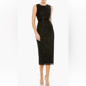 Mac Duggal
Geometric Beaded Midi
Cocktail Dress Sz 8  $ 398